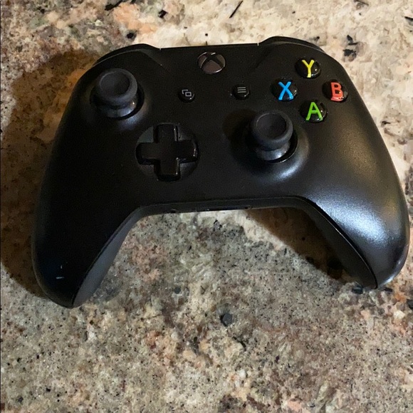 Xbox wireless controller - Picture 1 of 2
